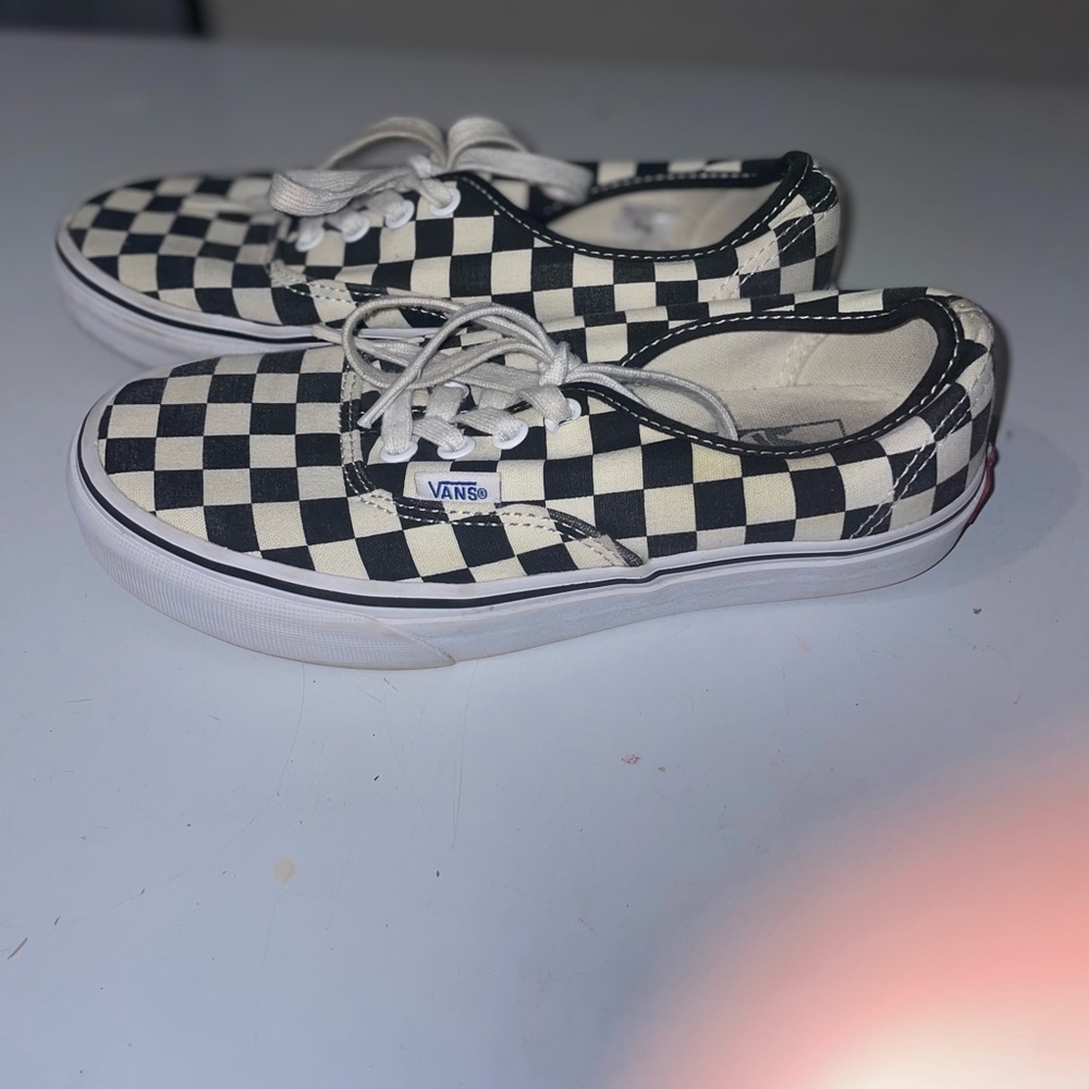 Checkered women’s vans GUC - Picture 2 of 4